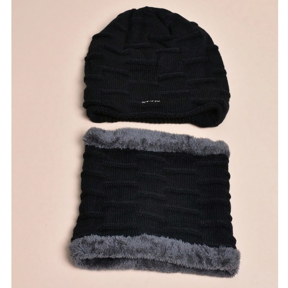 Men's Teddy Lined Cashmere Beanie Infinity Scarf Set - Picture 8 of 9